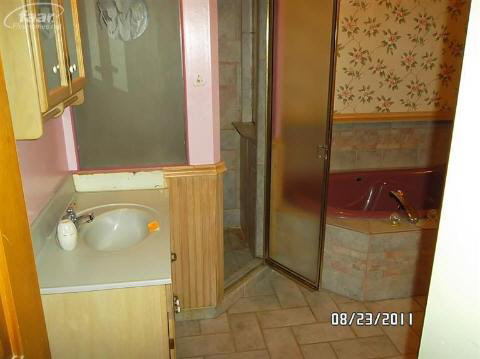 11072 North Latson Road Linden, MI 48451 - Photo 10 of 10 20208823-9.JPG