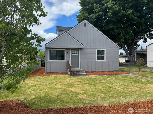 $329,900 | 289 28th Avenue, Longview, WA 98632