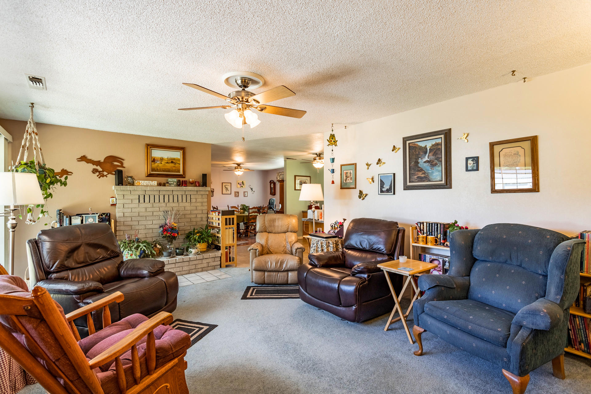 5403 Balls Ferry Road Anderson, CA 96007 - Photo 12 of 30 40 Living