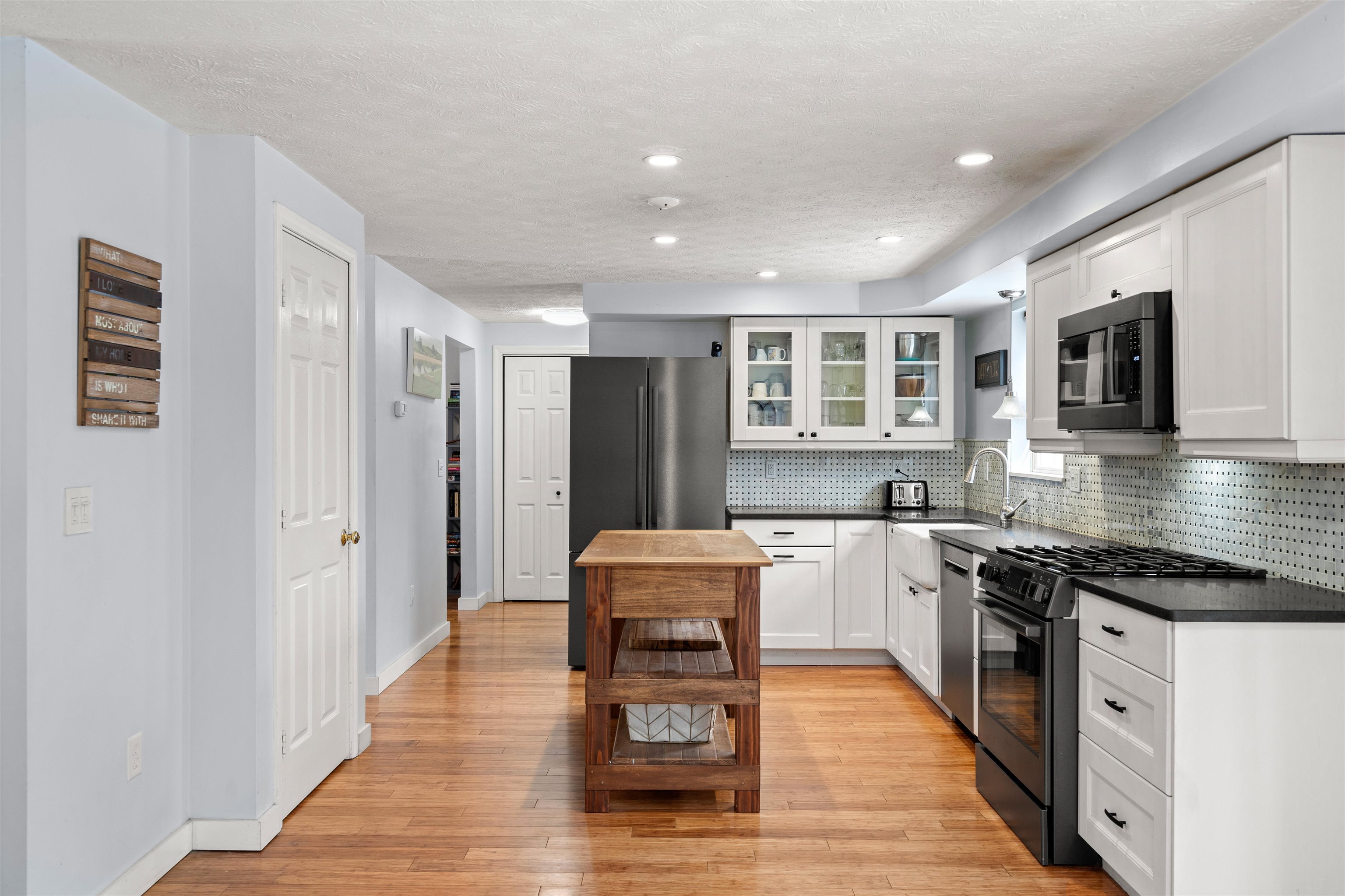 232 Melendy Road Milford, NH 03055 - Photo 13 of 34