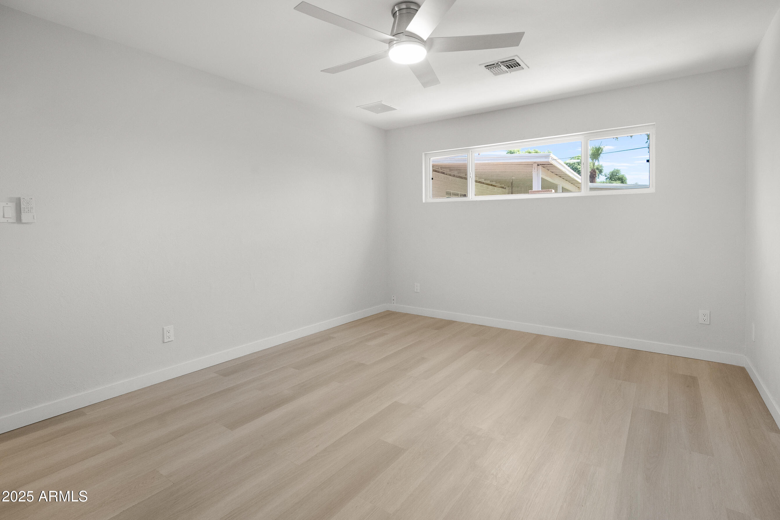 3933 East Flower Street Phoenix, AZ 85018 - Photo 33 of 37 Additional Bedroom