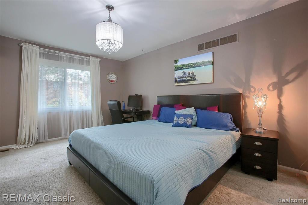 500 Kentucky Drive Rochester Hills, MI 48307 - Photo 11 of 30