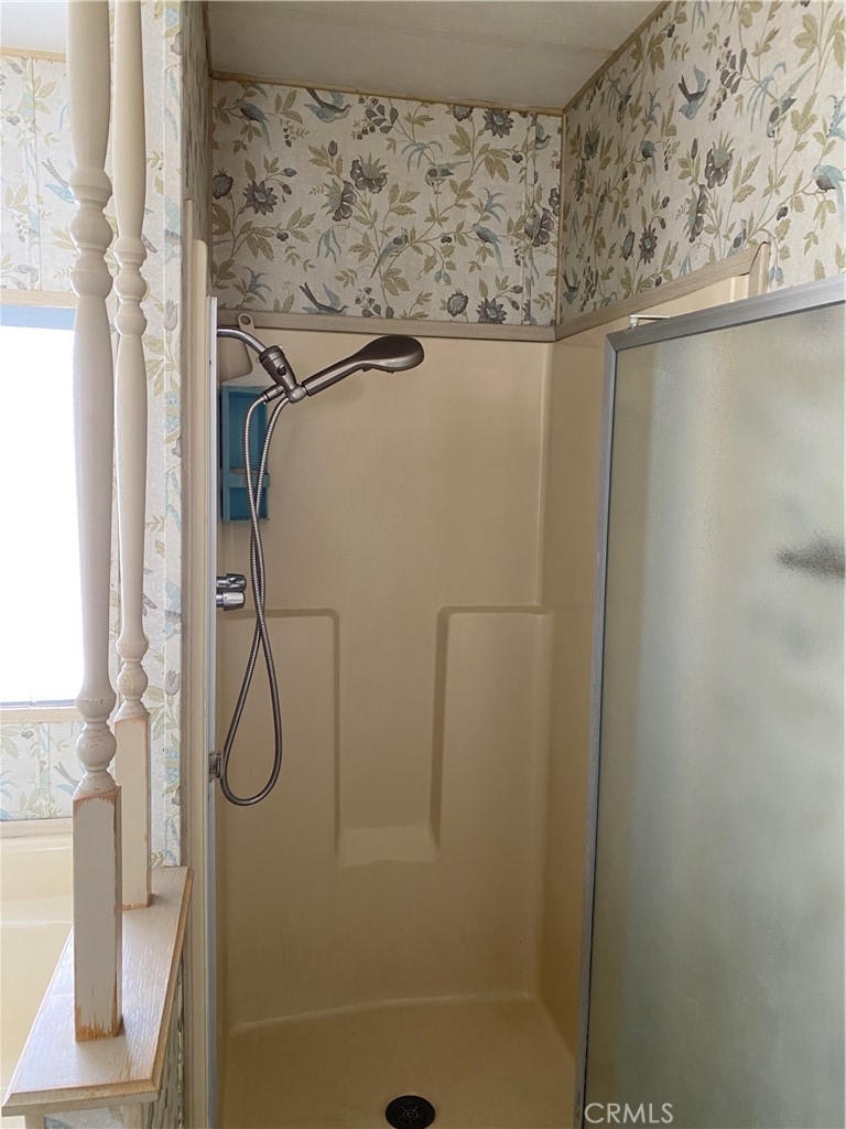 45 Walnut Via Anaheim, CA 92801 - Photo 13 of 14 a bathroom with a shower