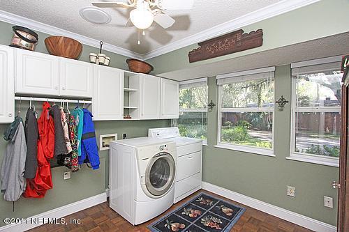 9628 Beauclerc Bluff Road Jacksonville, FL 32257 - Photo 21 of 31 a utility room with dryer and washer