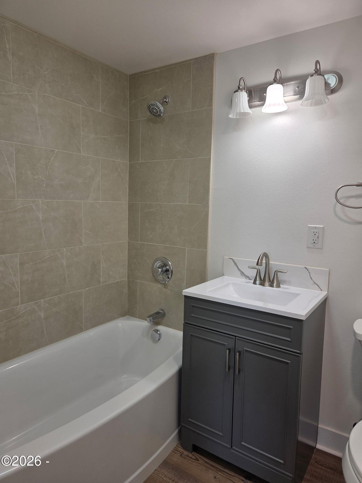 306 8th Street, Unit 306 / 308 Garibaldi, OR 97118 - Photo 13 of 21