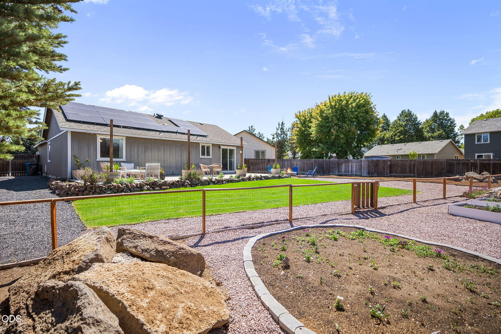 1215 Southwest 32nd Court Redmond, OR 97756 - Photo 21 of 29