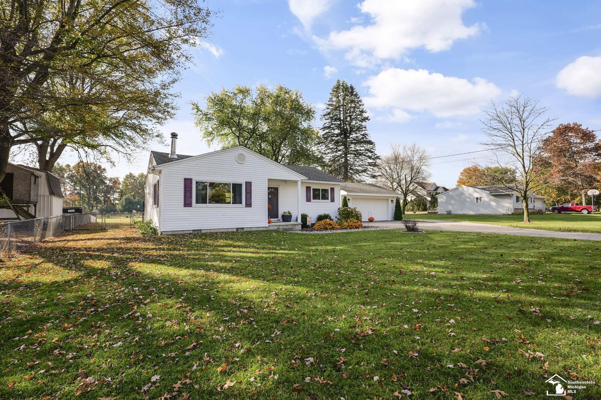 57 West Sub Station Road Temperance, MI 48182 - Photo 2 of 38