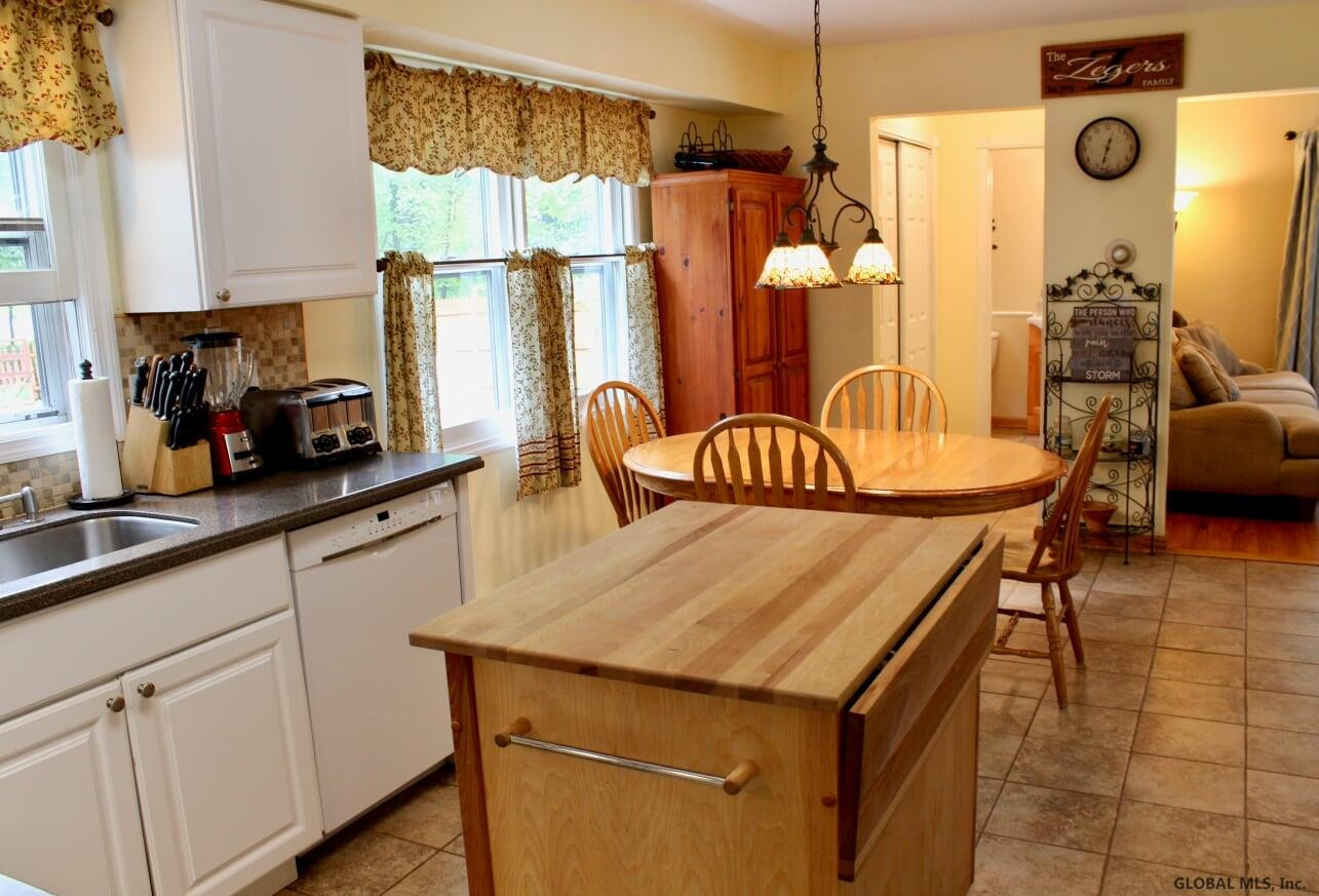 2 Bell Flower Road Malta, NY 12020 - Photo 12 of 22 Photo 12