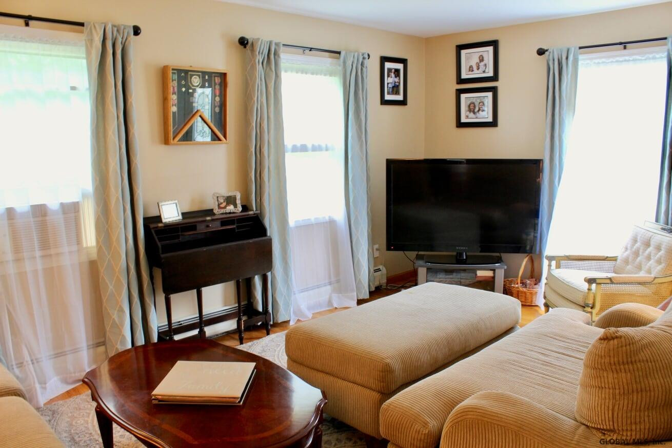 2 Bell Flower Road Malta, NY 12020 - Photo 5 of 22 Photo 5