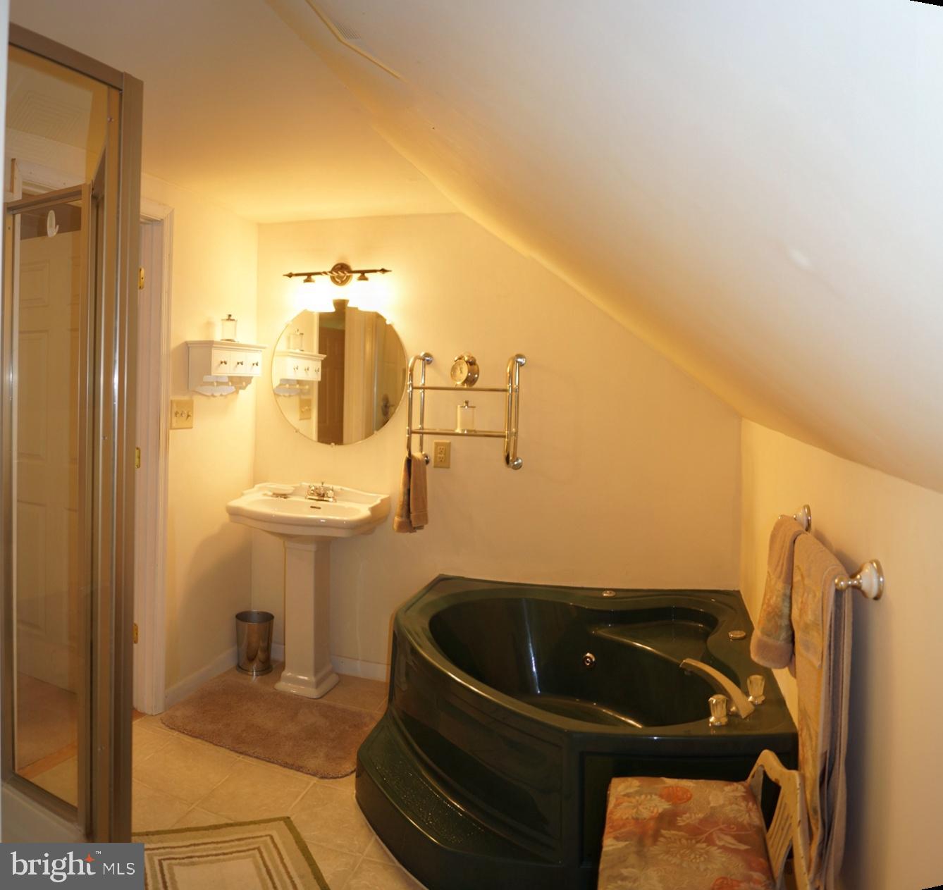 201 5th Street Ridgely, MD 21660 - Photo 17 of 17 Second Floor Bathroom