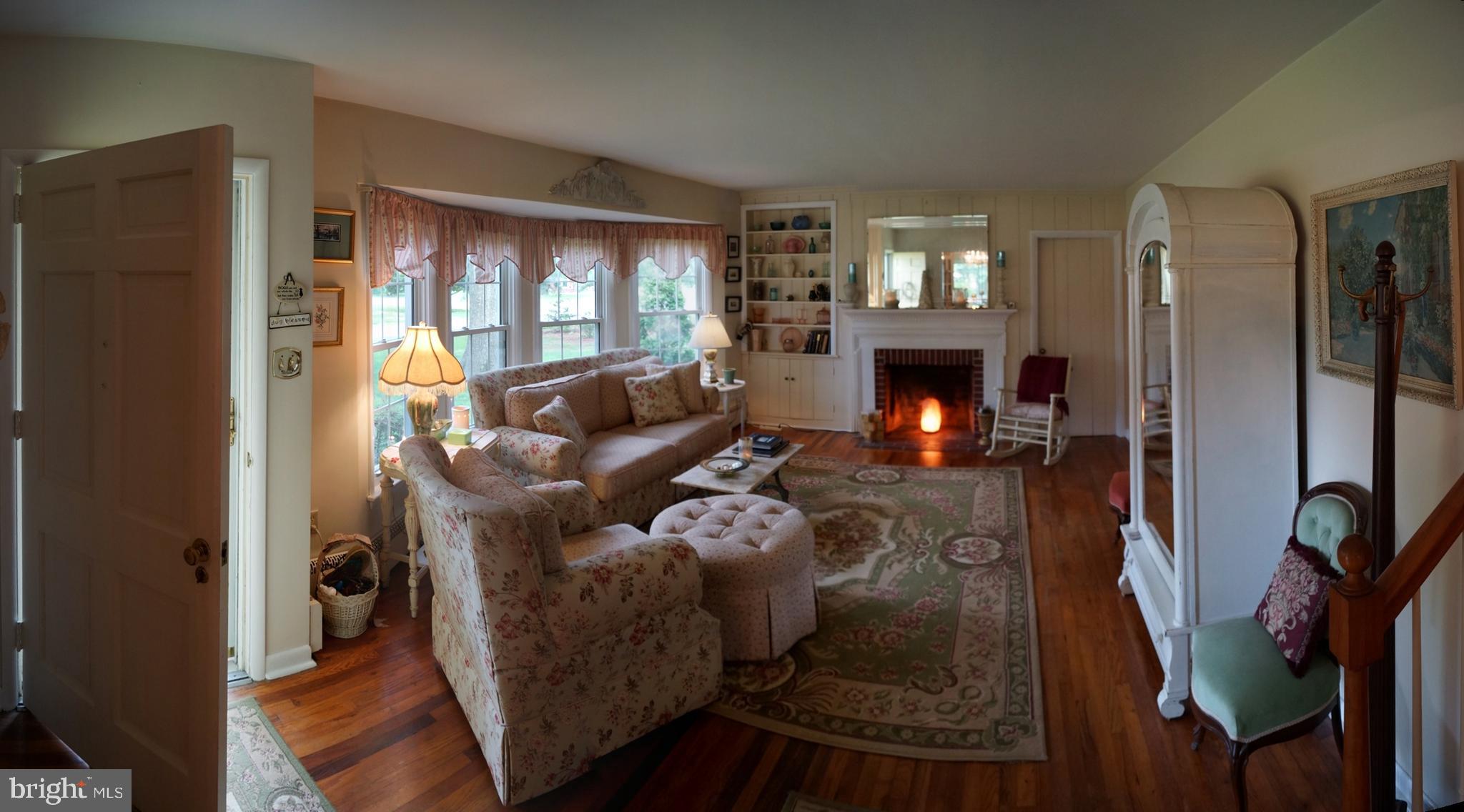201 5th Street Ridgely, MD 21660 - Photo 7 of 17 Living Room Opposite View