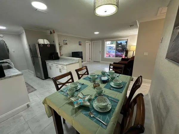 $395,000 | 6327 Southwest 2nd Street, Margate, FL 33068