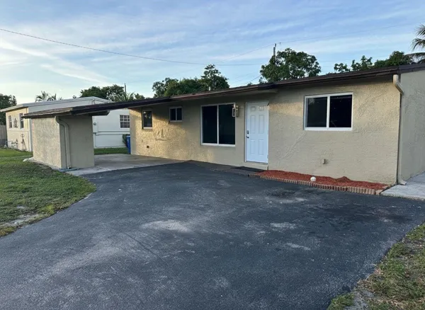 $395,000 | 6327 Southwest 2nd Street, Margate, FL 33068