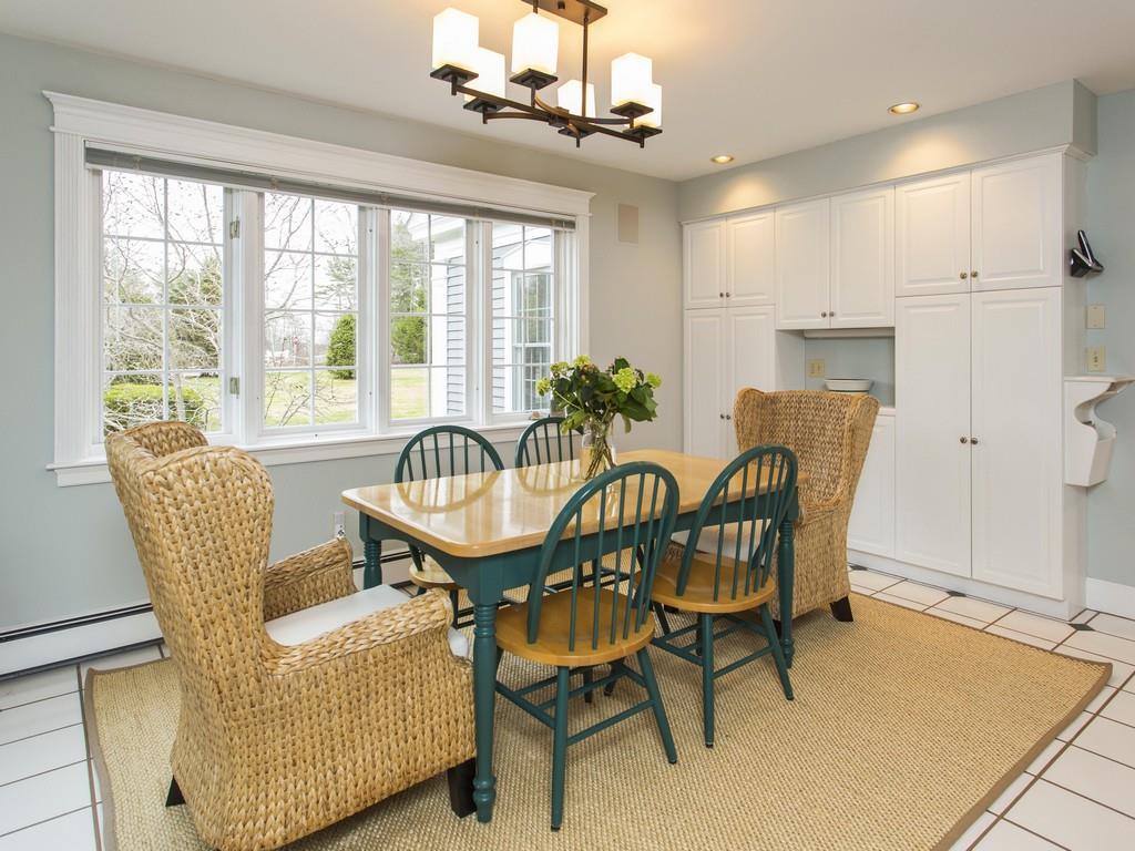 447 Princes Point Road Yarmouth, ME 04096 - Photo 9 of 26 Kitchen