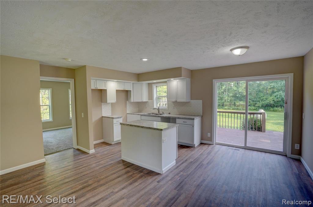 2883 East Shaffer Road Midland, MI 48642 - Photo 14 of 44