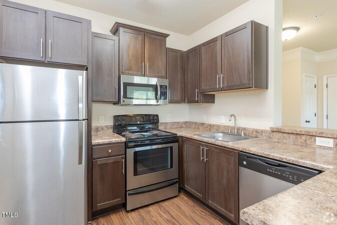 1000 Broadstone Way, Unit A2 Apex, NC 27502 - Photo 32 of 42