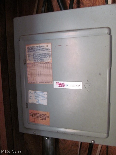 9735 Chillicothe Road, Unit 29 Willoughby, OH 44094 - Photo 25 of 26 Electric Breaker Box