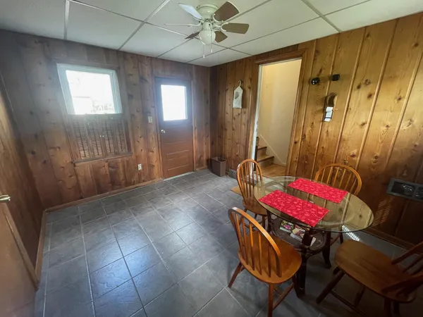 $207,500 | 9567 Columbia Street, Redford, MI 48239