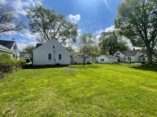 $207,500 | 9567 Columbia Street, Redford, MI 48239