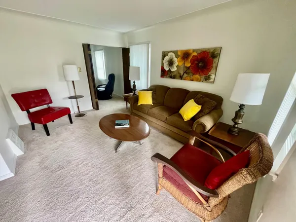 $207,500 | 9567 Columbia Street, Redford, MI 48239