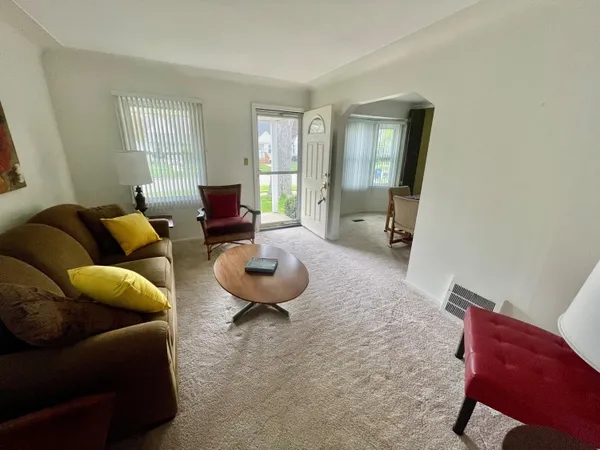 $207,500 | 9567 Columbia Street, Redford, MI 48239