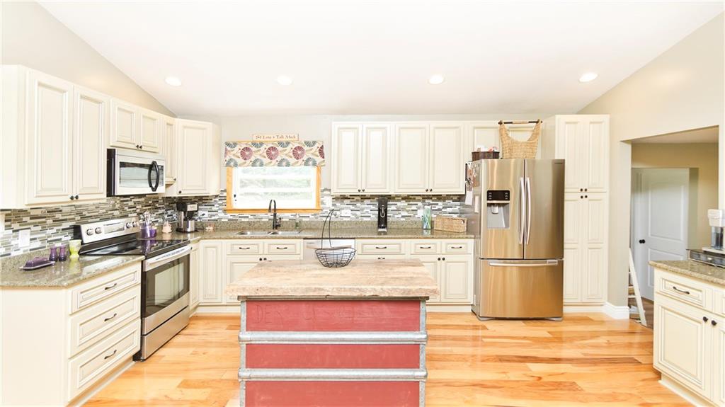 439 Tieline Road Grove City, PA 16127 - Photo 5 of 25 Gallery Image 5