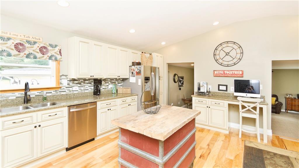 439 Tieline Road Grove City, PA 16127 - Photo 7 of 25 Gallery Image 7