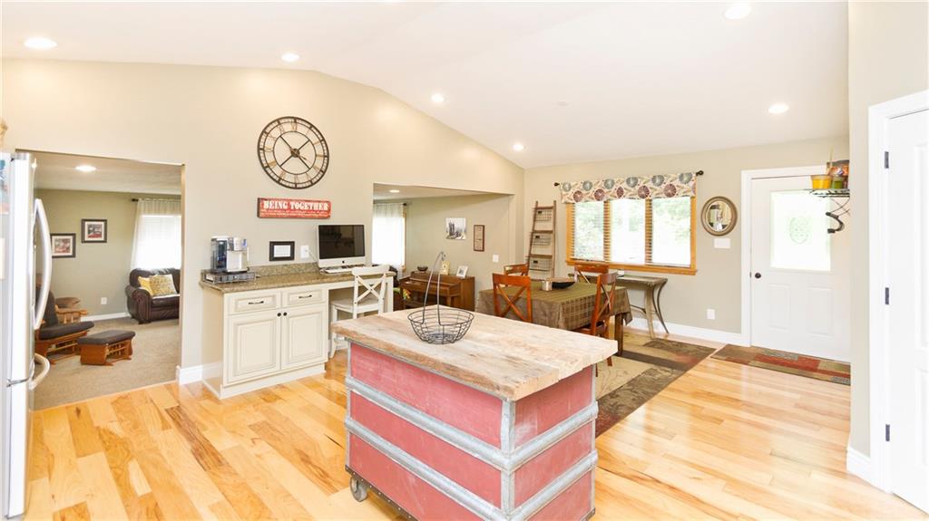 439 Tieline Road Grove City, PA 16127 - Photo 8 of 25 Gallery Image 8