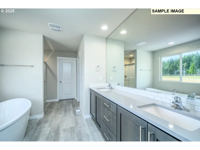 $549,960 | 956 Northeast Sagebrush Drive, Estacada, OR 97023