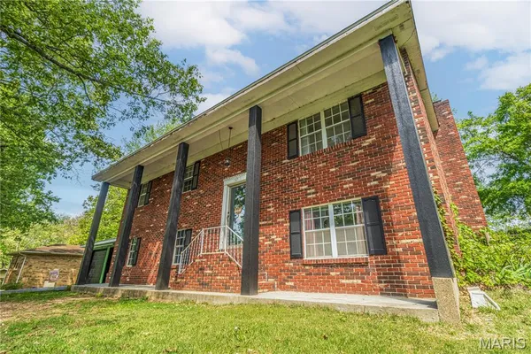 $319,000 | 16911 Christian Drive, Dexter, MO 63841