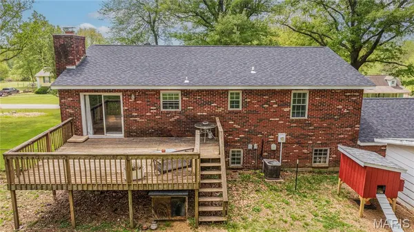 $319,000 | 16911 Christian Drive, Dexter, MO 63841