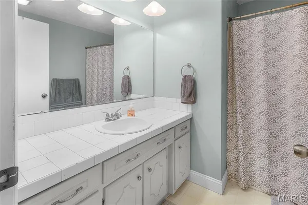 $319,000 | 16911 Christian Drive, Dexter, MO 63841