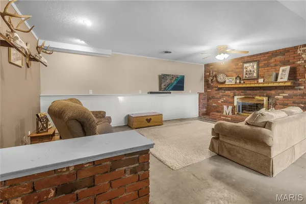 $319,000 | 16911 Christian Drive, Dexter, MO 63841