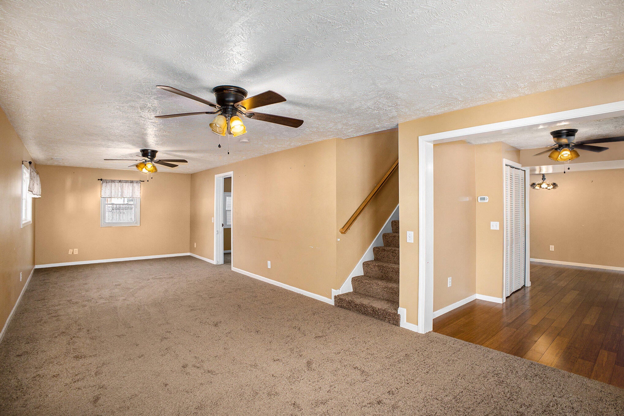 2015 Forest Road Lansing, MI 48910 - Photo 8 of 50 Living Room