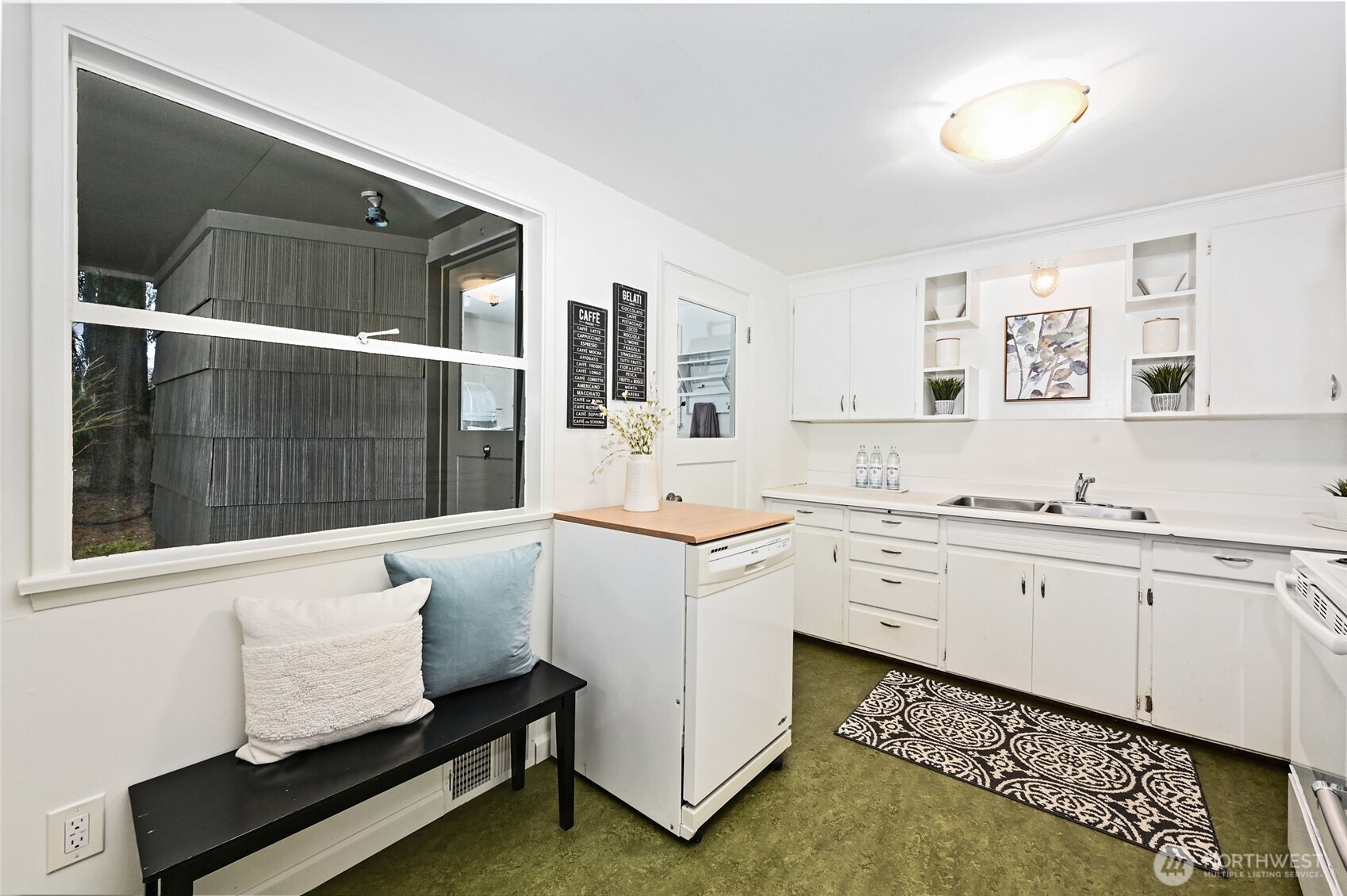 204 Northwest 131st Street Seattle, WA 98177 - Photo 14 of 33