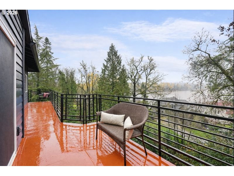 2010 Maple Terrace West Linn, OR 97068 - Photo 12 of 28 Deck