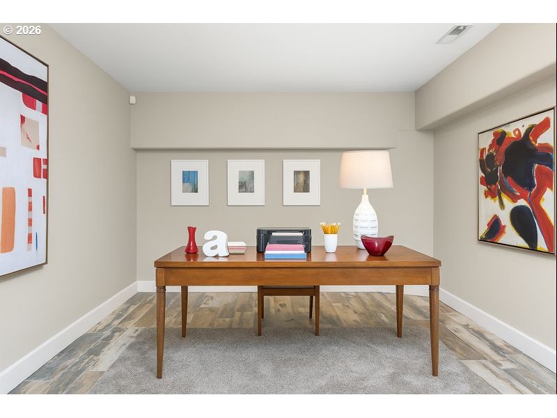 2010 Maple Terrace West Linn, OR 97068 - Photo 24 of 28 Bonus Room