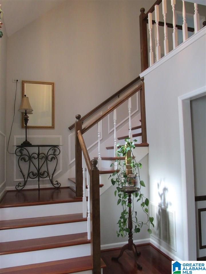 221 Oakmont Road Birmingham, AL 35244 - Photo 2 of 47