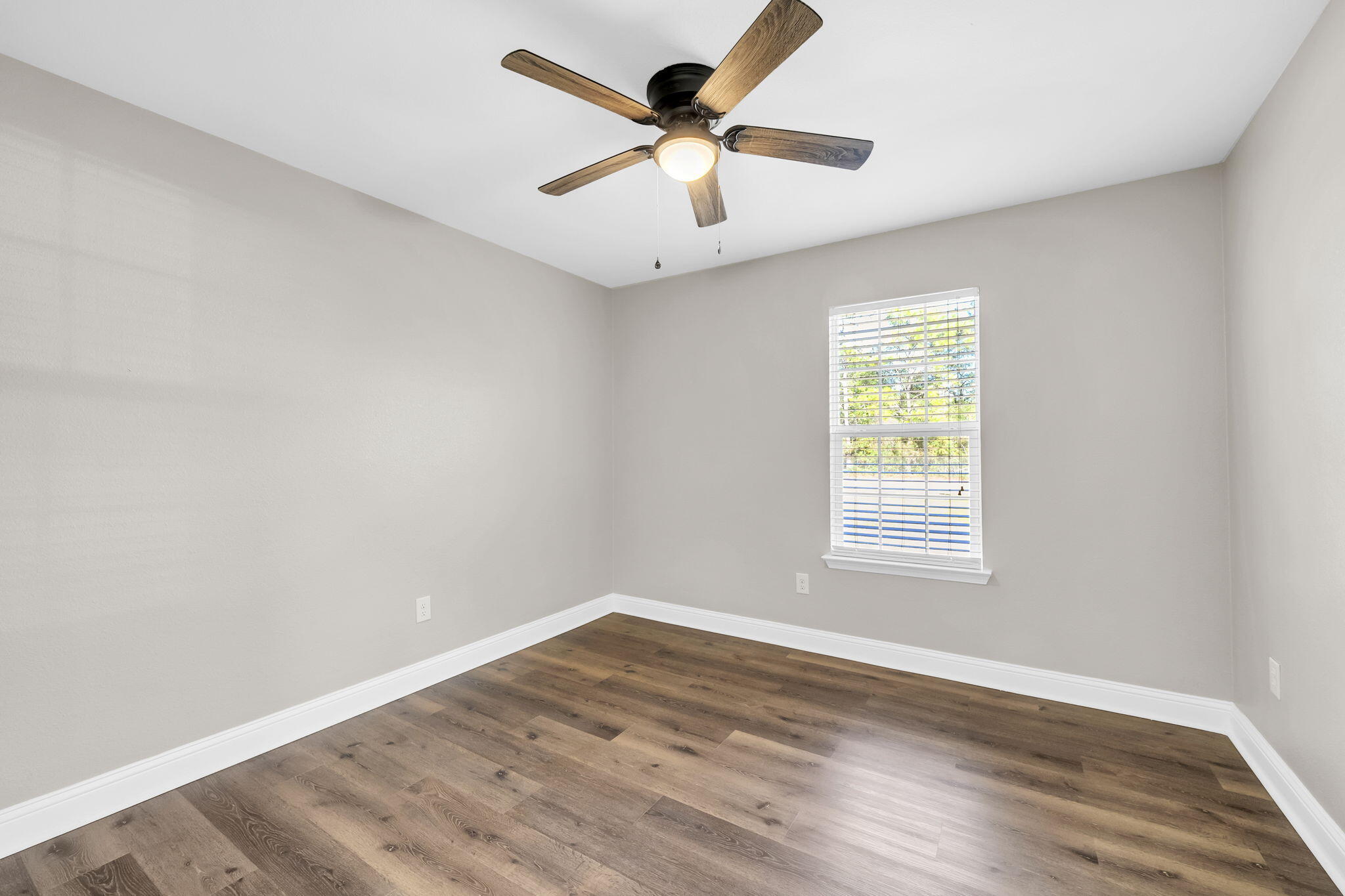 4052 Randi Road Crestview, FL 32539 - Photo 21 of 42 24-web-or-mls-DSC04494