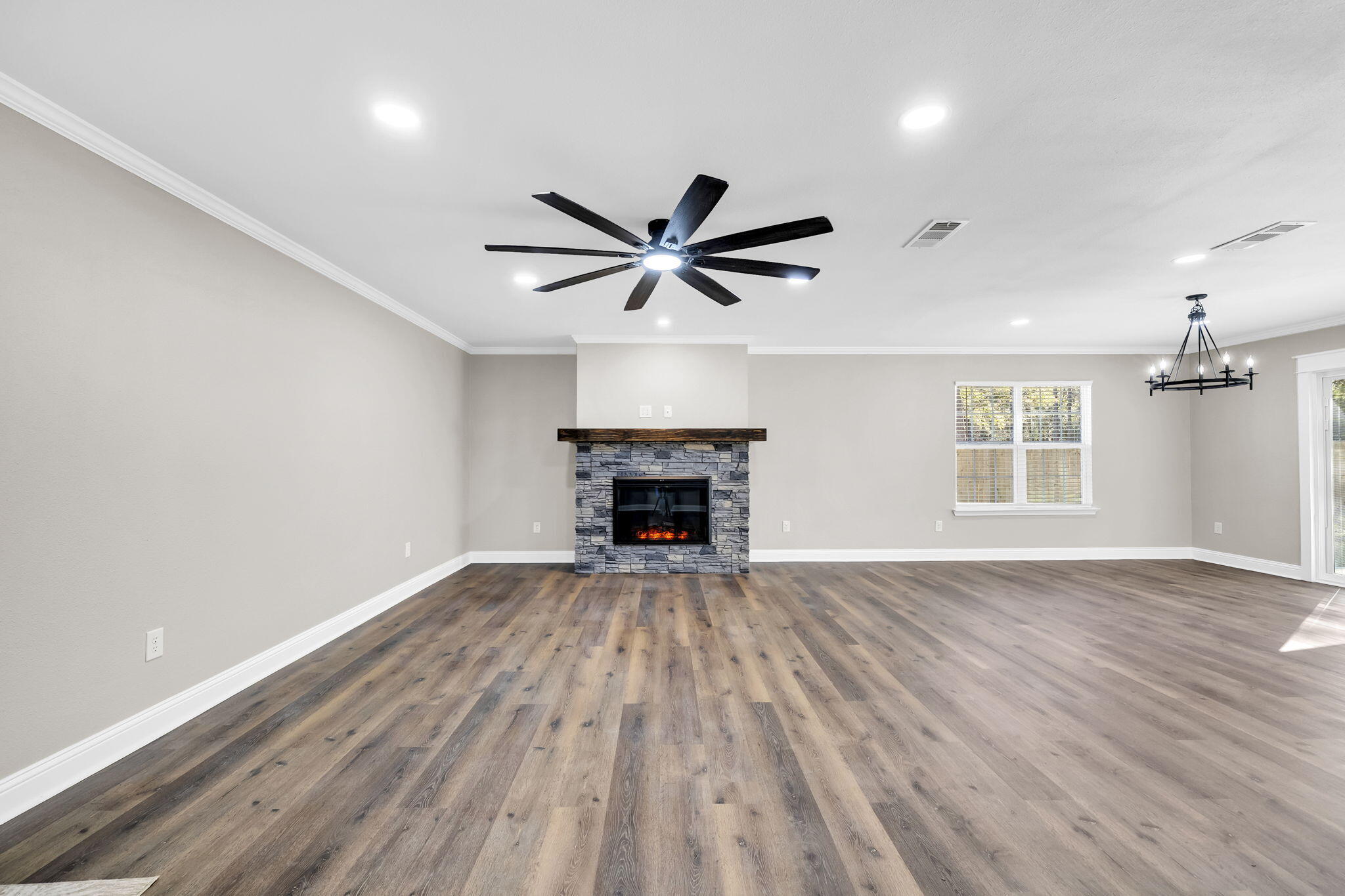 4052 Randi Road Crestview, FL 32539 - Photo 6 of 42 7-web-or-mls-DSC04409