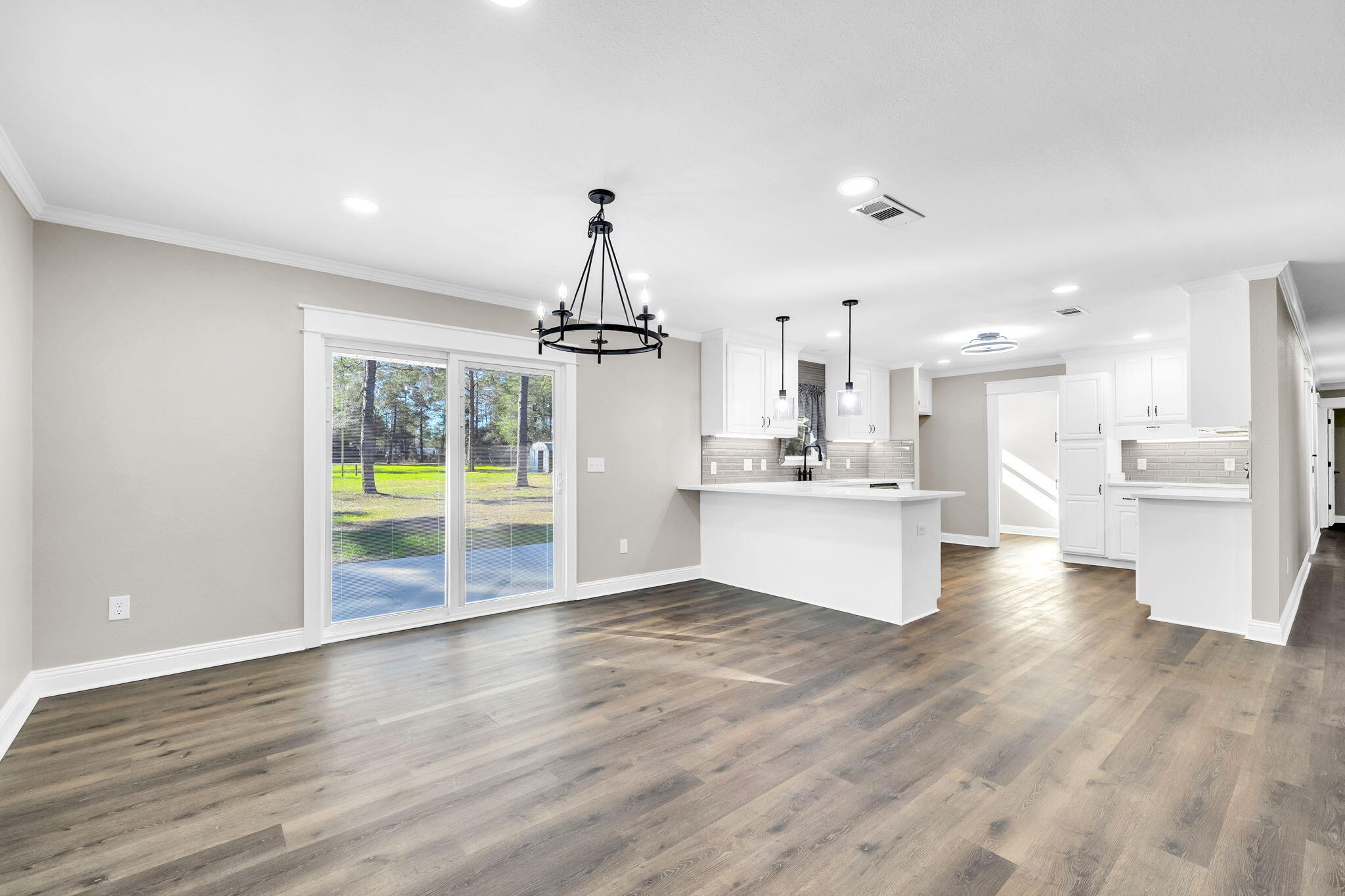 4052 Randi Road Crestview, FL 32539 - Photo 9 of 42 11-web-or-mls-DSC04429