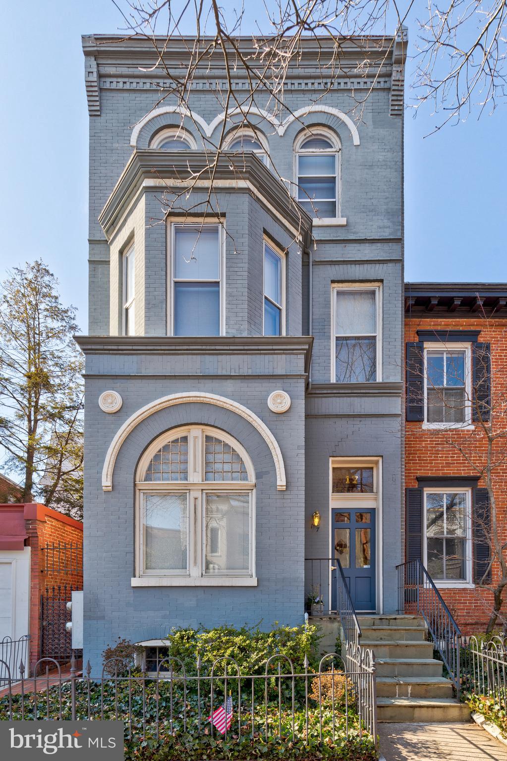 17 4th Street Southeast Washington, DC 20003 - Photo 2 of 52 Gallery Image 2