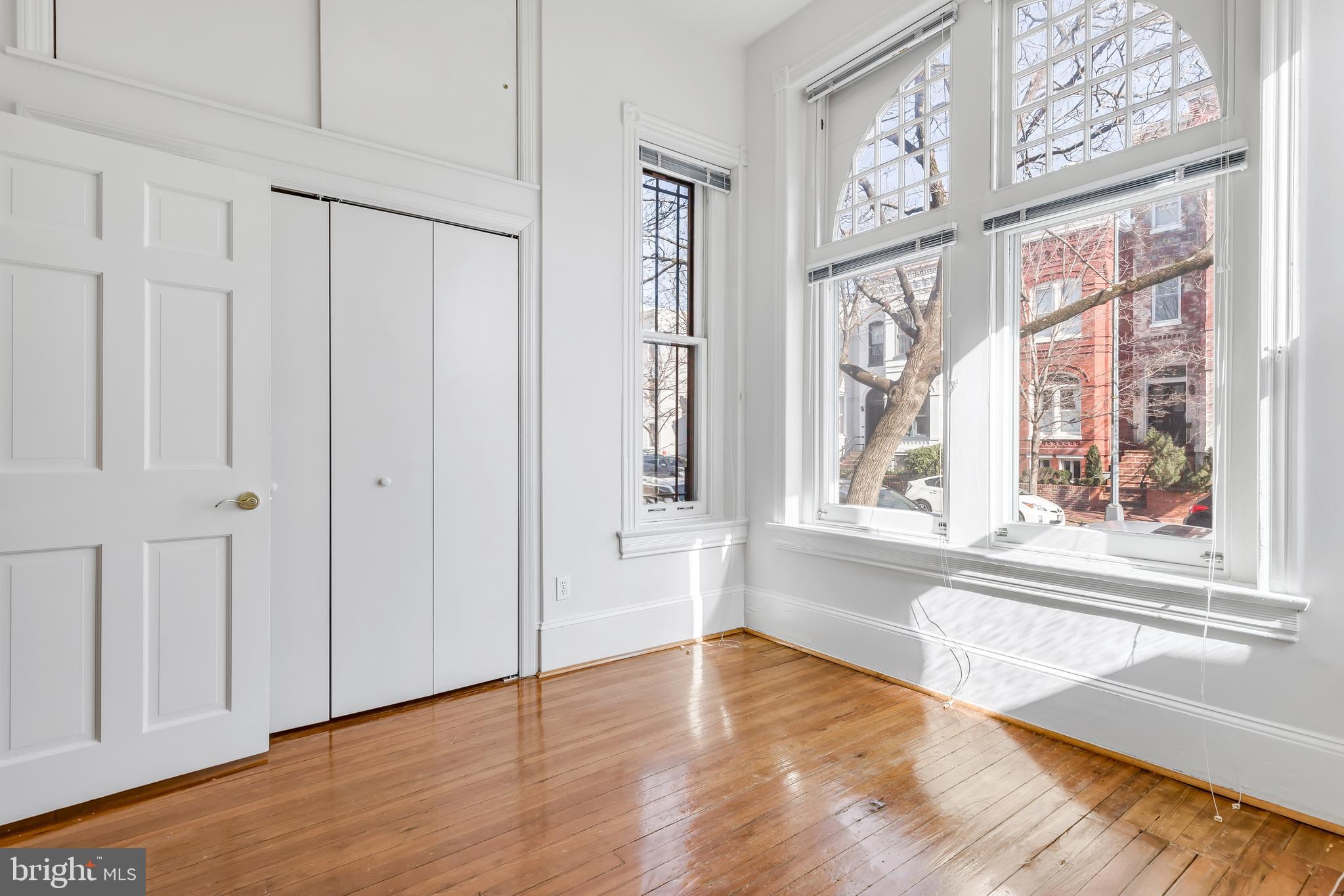 17 4th Street Southeast Washington, DC 20003 - Photo 10 of 52 Unit 1