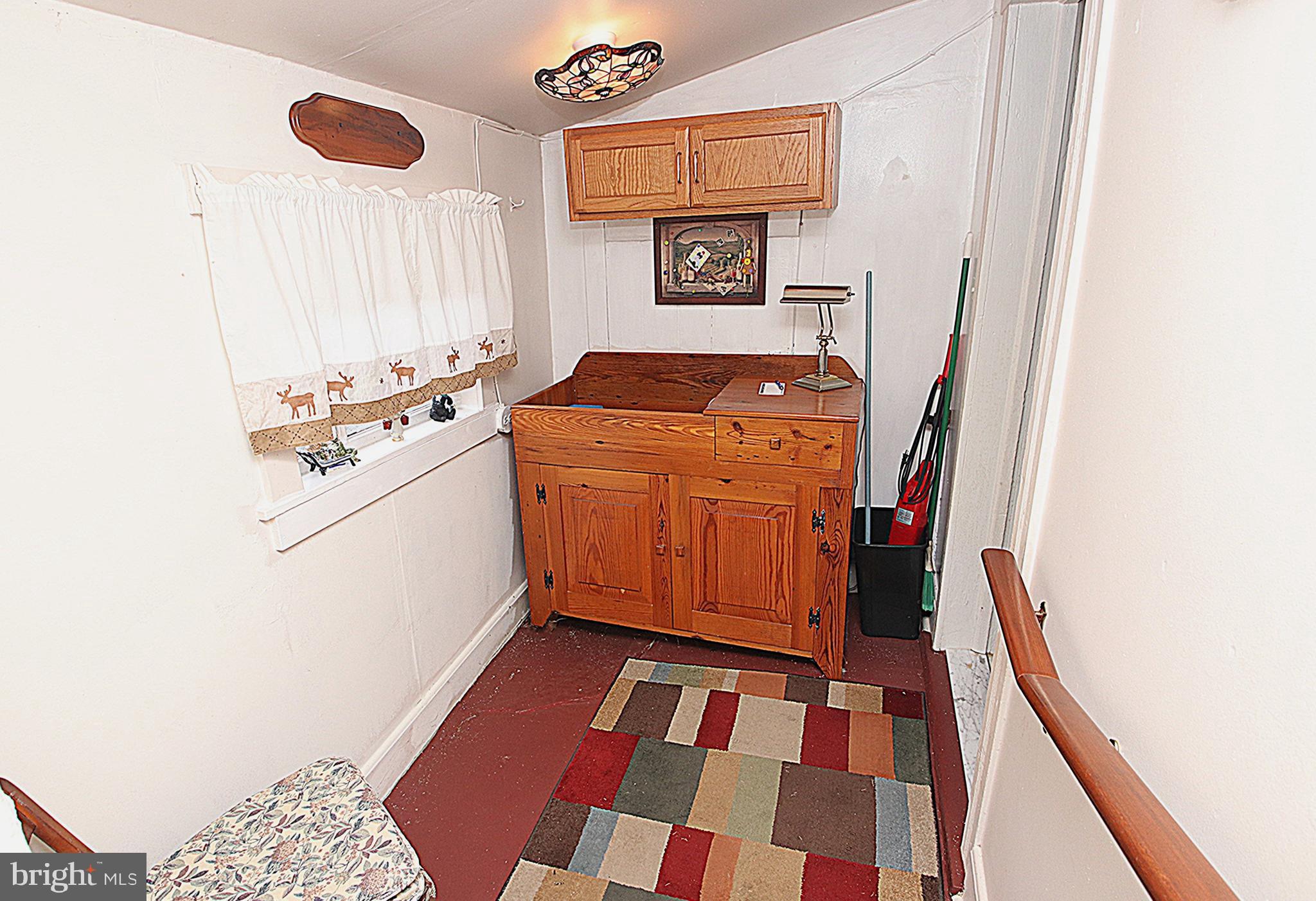 1141 Weverton Road Knoxville, MD 21758 - Photo 12 of 28 Sitting Area