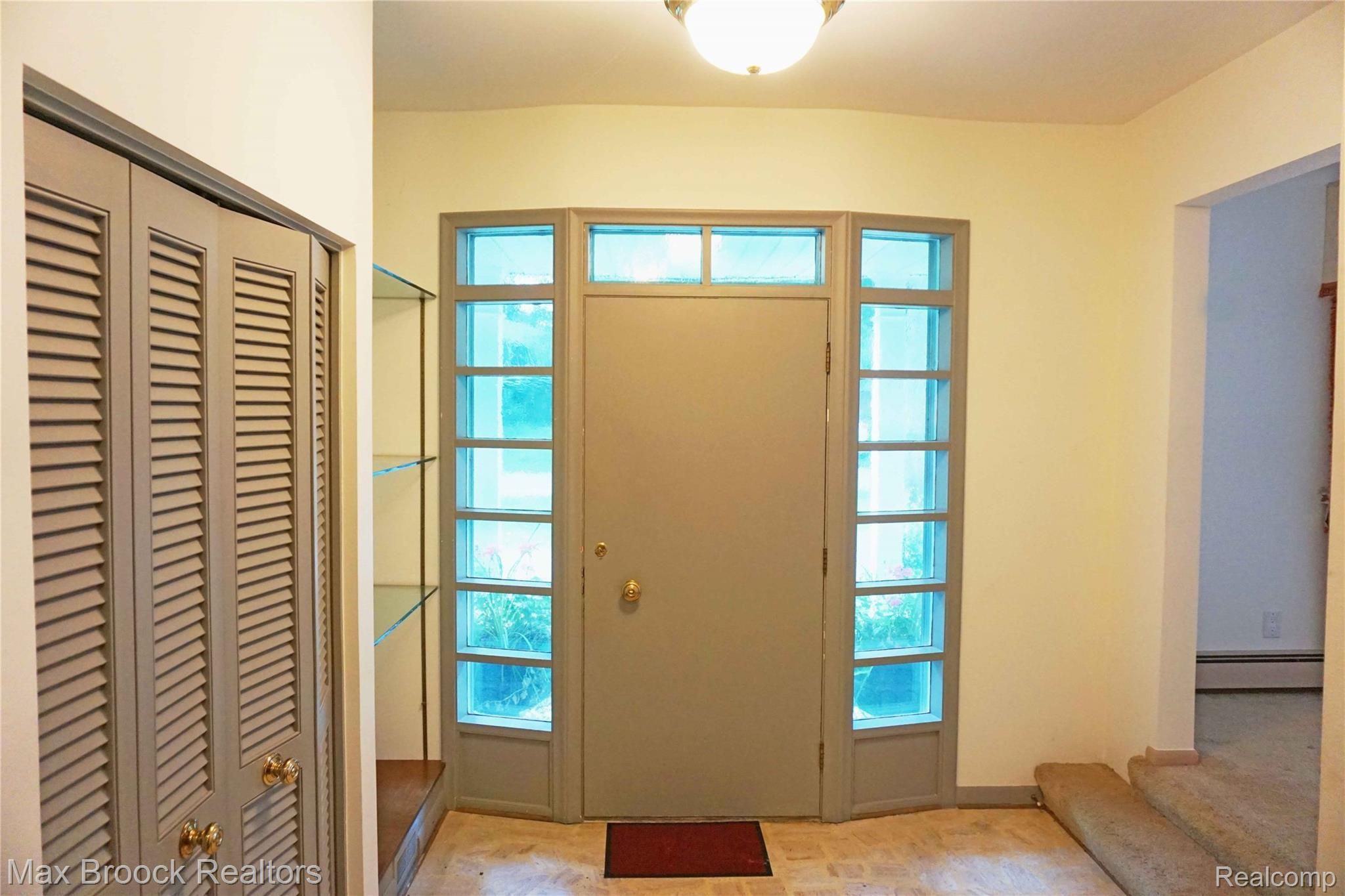 5105 Echo Road Bloomfield Hills, MI 48302 - Photo 2 of 36 DSC02208.jpg