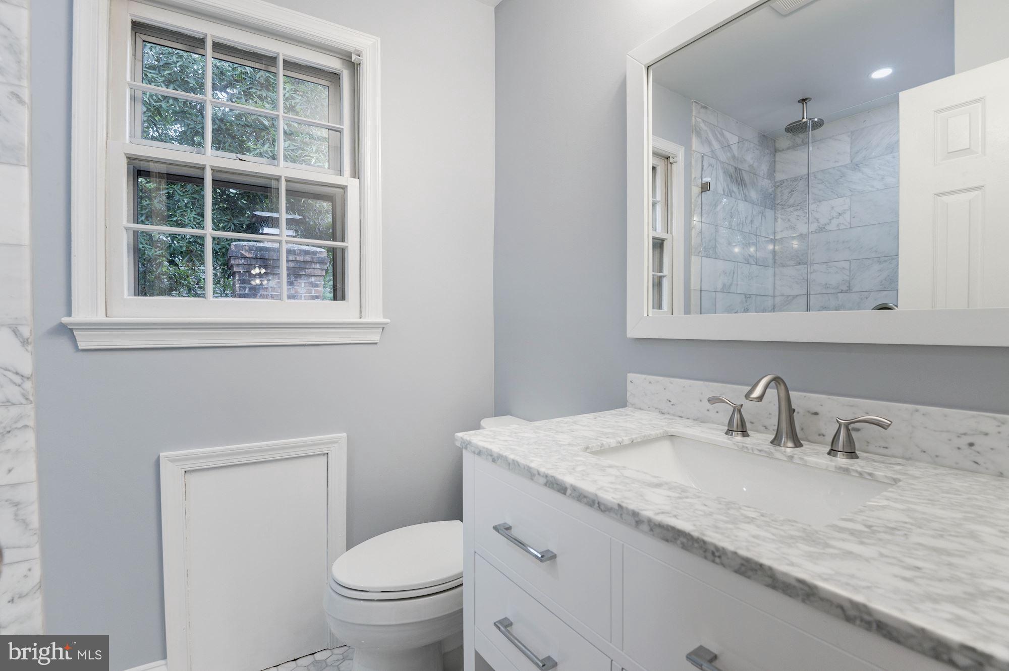 2075 Cobblestone Lane Reston, VA 20191 - Photo 11 of 26 Master Bath