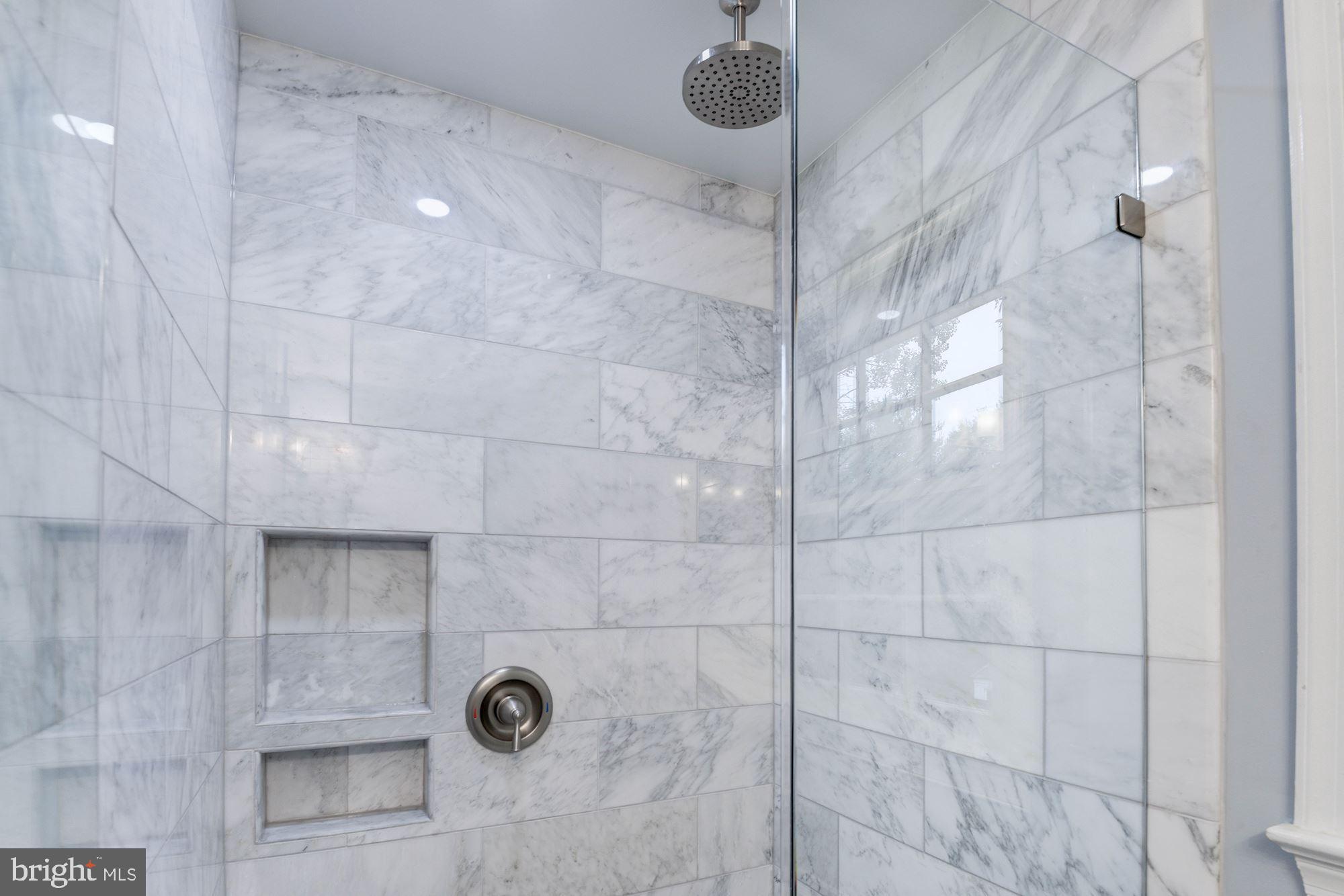 2075 Cobblestone Lane Reston, VA 20191 - Photo 12 of 26 Master Bath