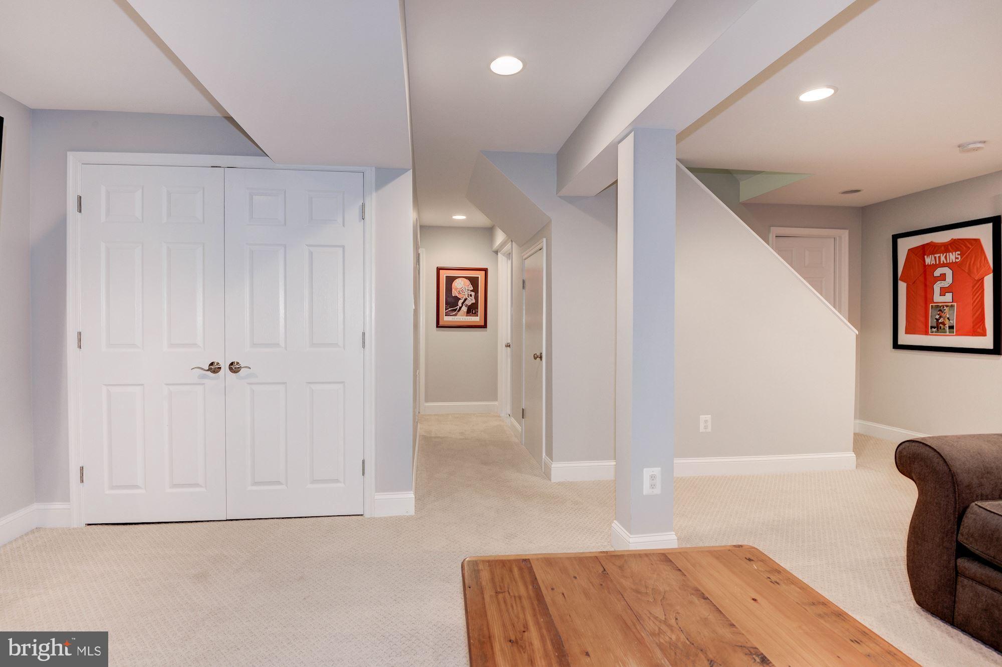 2075 Cobblestone Lane Reston, VA 20191 - Photo 17 of 26
