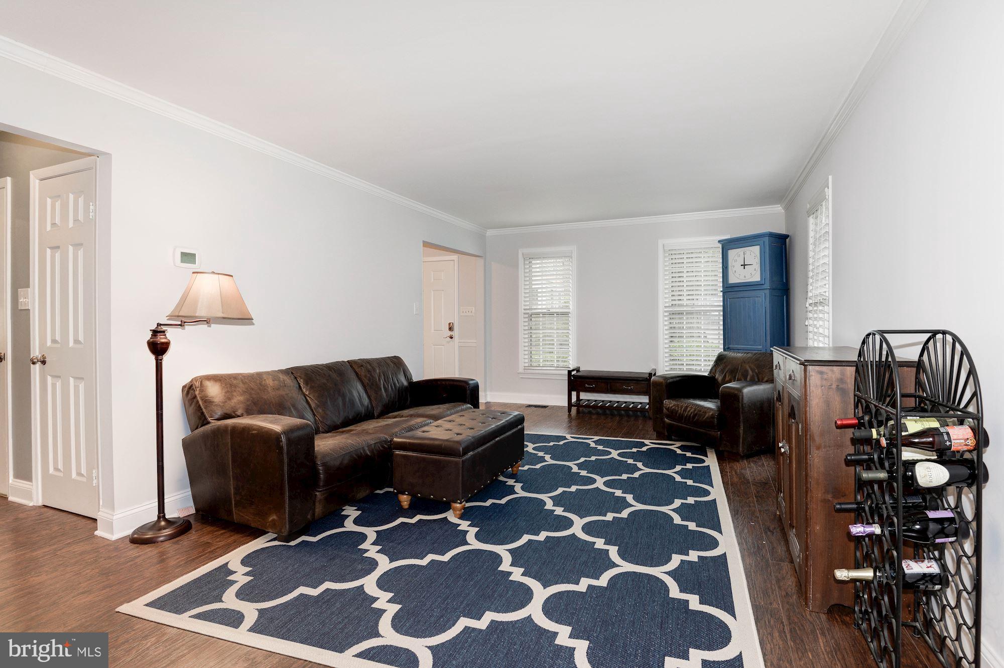 2075 Cobblestone Lane Reston, VA 20191 - Photo 7 of 26 Living Room