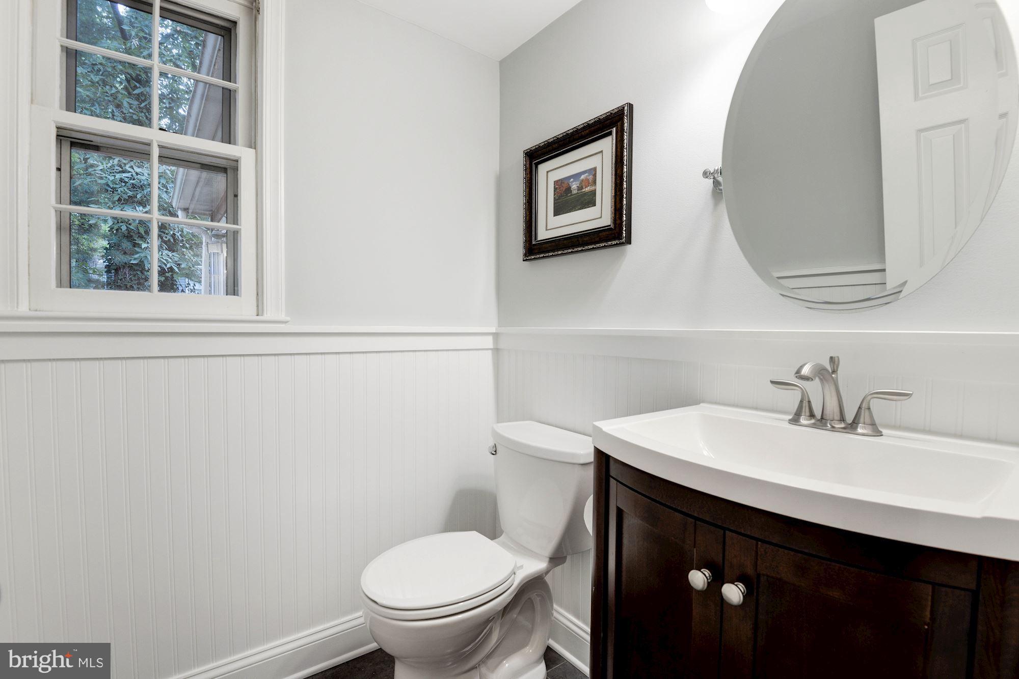 2075 Cobblestone Lane Reston, VA 20191 - Photo 8 of 26 Powder Room